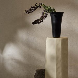 Staffa Pedestal Ivory